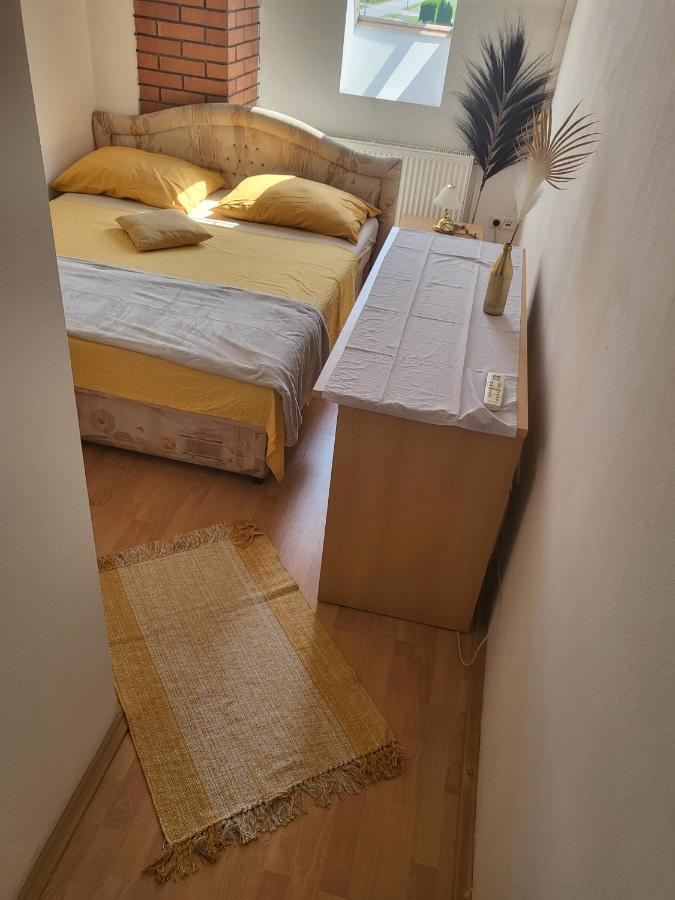Pansion Brod Slavonski Brod Exterior foto